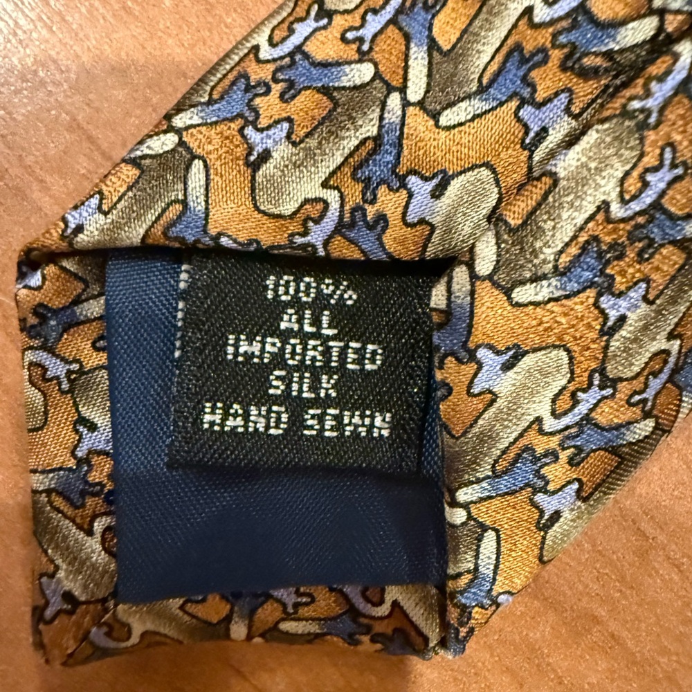 Earthy Whimsical Frog Patterned 100% Silk Tie - Picture 4 of 4
